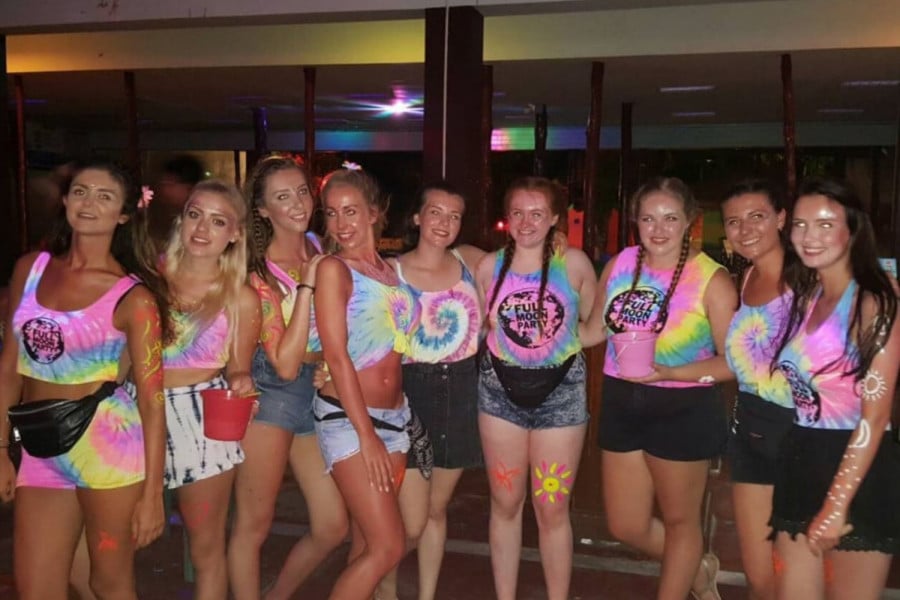 Group pf traveller at the Full Moon Party in Thailand